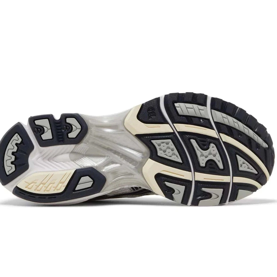 14 ASICS Gel-Kayano Midnight W White 0820